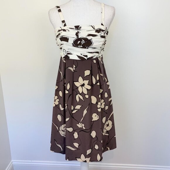 Marly’s 100% silk floral dress w/ scarf made in it - Picture 5 of 16
